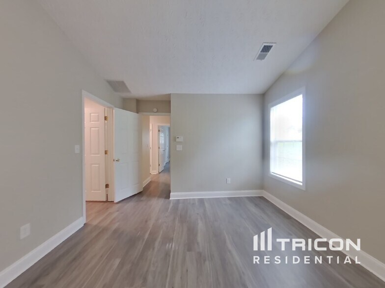 Building Photo - 35 Carmody Cir