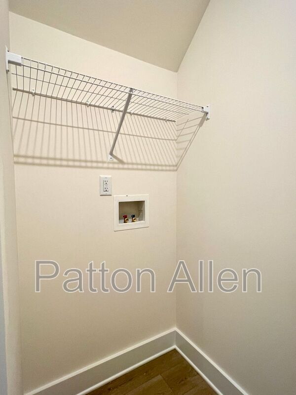 Building Photo - 117 N Christie Ct