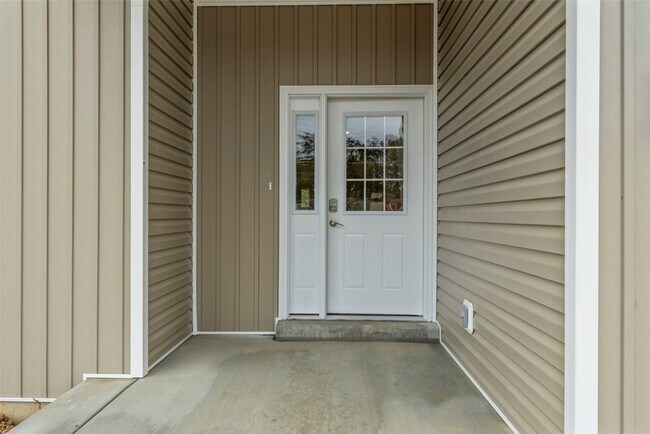 Building Photo - 630 Booneslick Rd