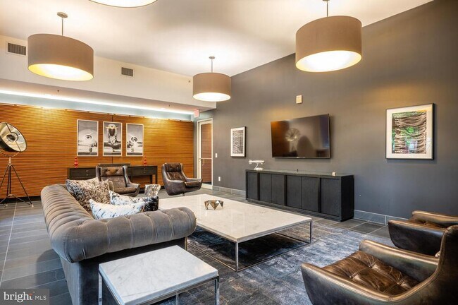 Building Photo - 1000 New Jersey Ave SE