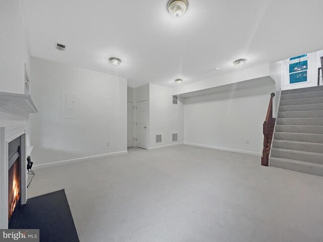 Building Photo - 8173 McCauley Way