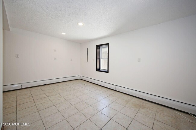 Building Photo - 60 Mathews St