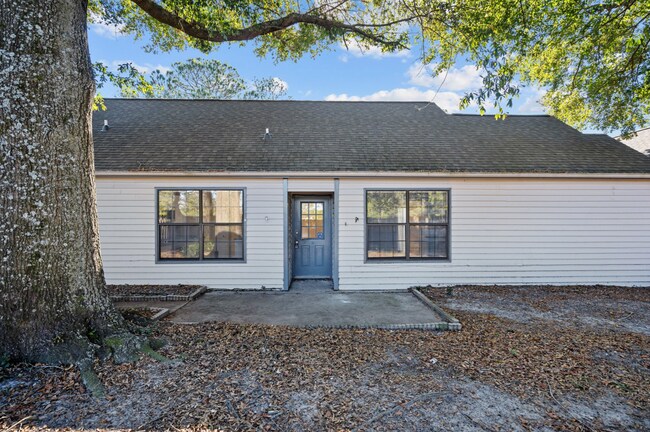 Building Photo - 1160 Shipyard Blvd