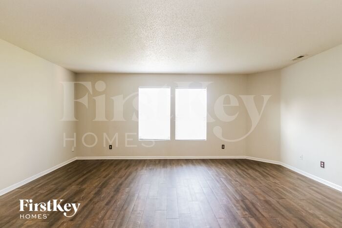 Building Photo - 8440 Wanda Lake Dr
