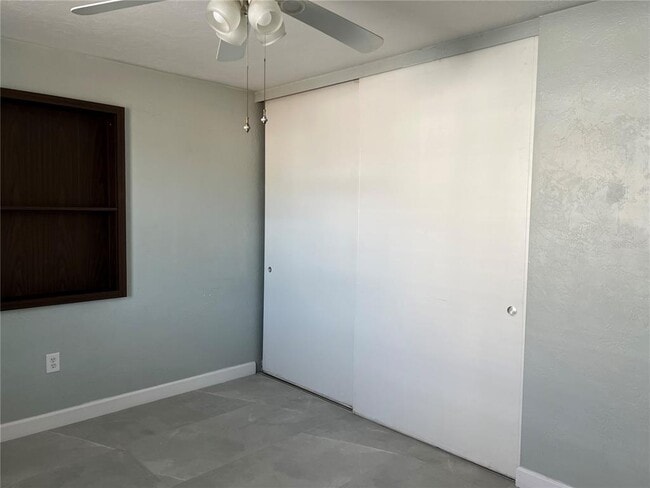 Building Photo - 21130 Gladis Ave