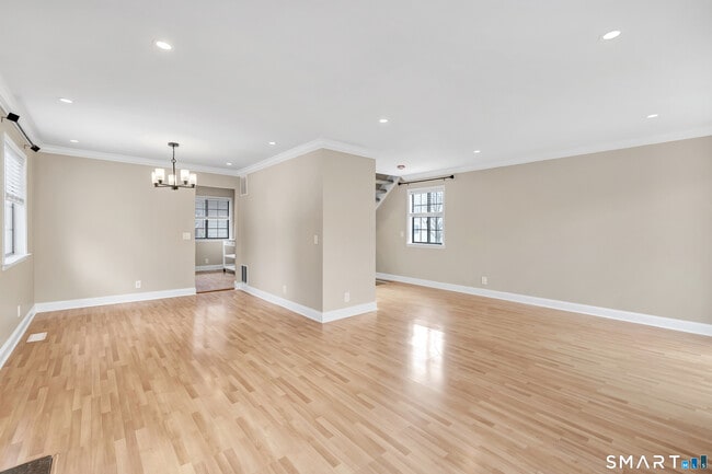 Building Photo - 202 Soundview Ave