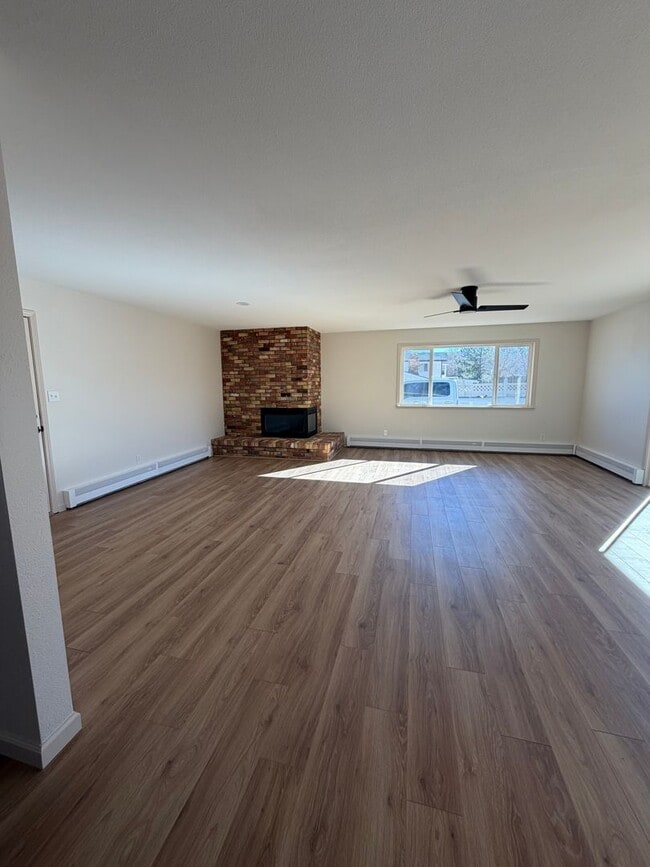 Building Photo - 509 Sonoma St