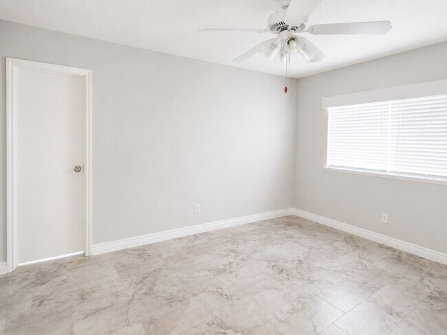 Building Photo - 2022 Crosscoach Ln