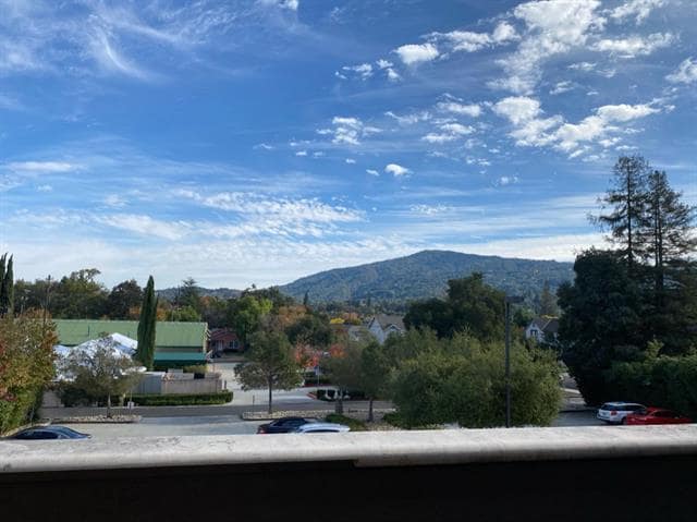 Building Photo - 520 N Santa Cruz Ave