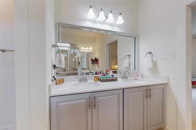 Building Photo - 12116 Howell Ct