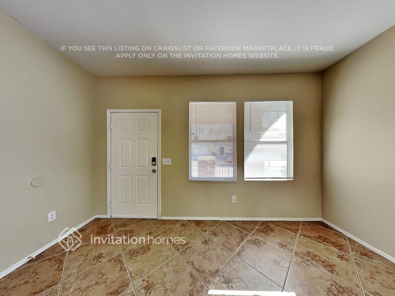 Building Photo - 4122 W Irwin Ave