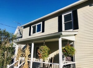 Building Photo - 21 Madison St