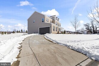 Building Photo - 12600 Coventry Mnr Wy