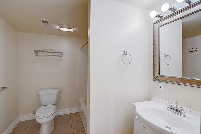 Building Photo - 5042 7th Ave NE