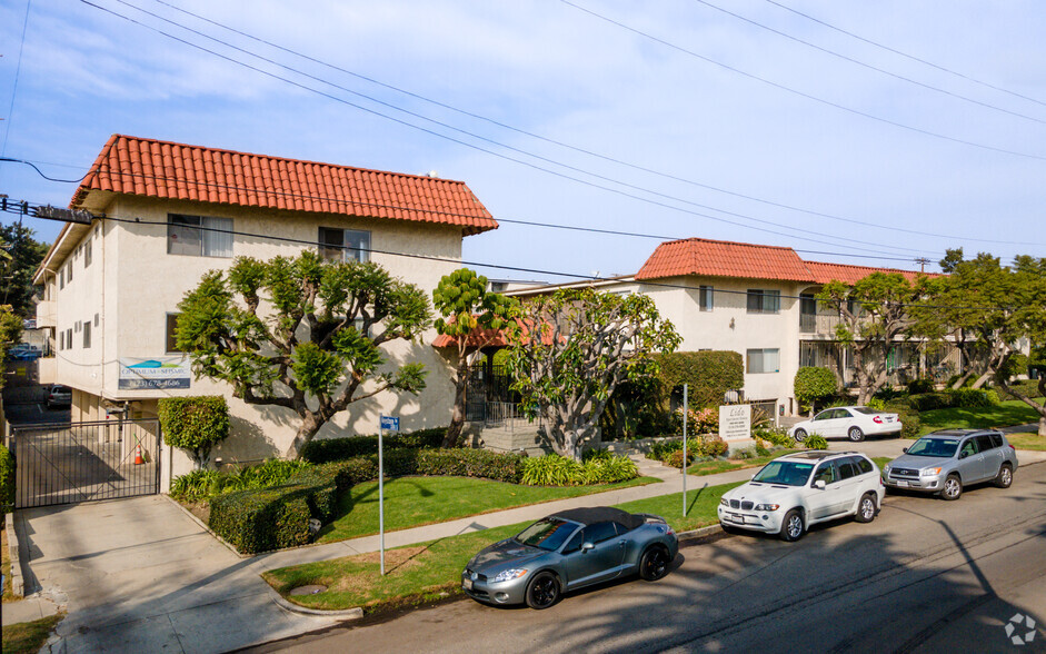 Primary Photo - Lido Apartments - 10535 Rose Ave