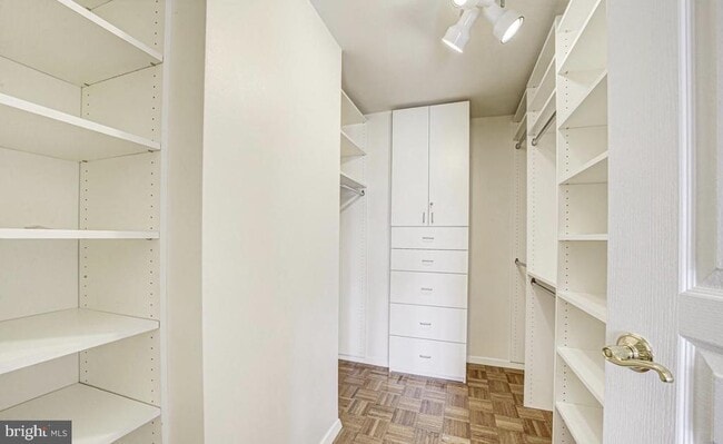 Building Photo - 7111 Woodmont Ave