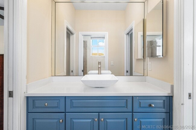 Building Photo - 3381 Lago De Talavera