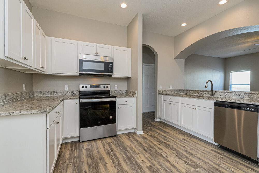 Building Photo - 204 Abbotsbury Dr