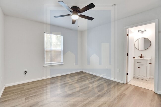 Building Photo - 4500 Acers Ln