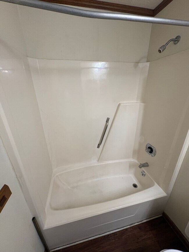 Building Photo - 5925 Labonte Dr