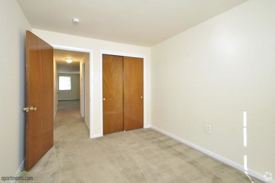 Parkview Court 1603 Patricia Dr Yeadon PA 19050 Apartment Finder