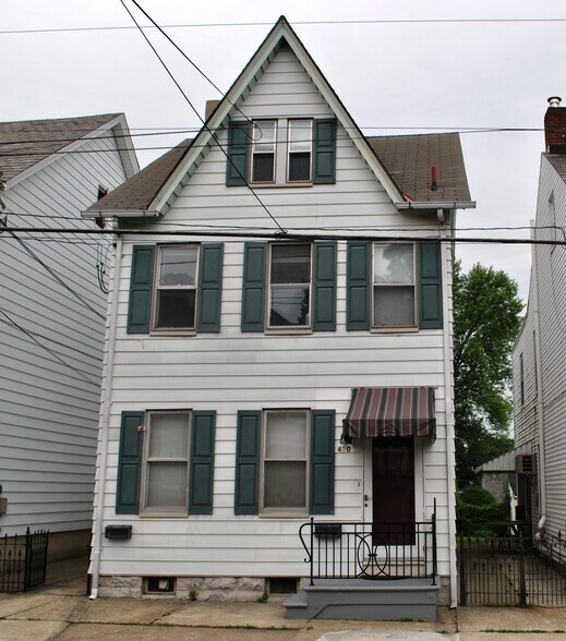 Building Photo - 420 Porter St
