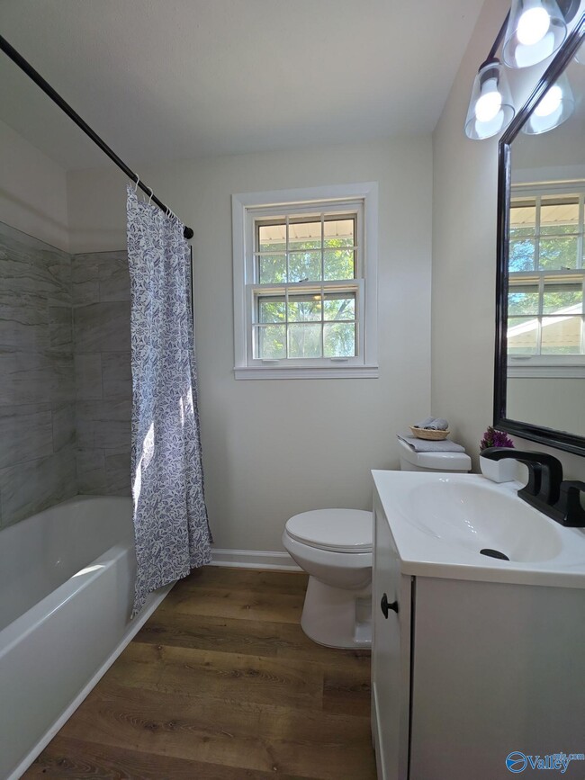 Building Photo - 3619 Hester Ln NW