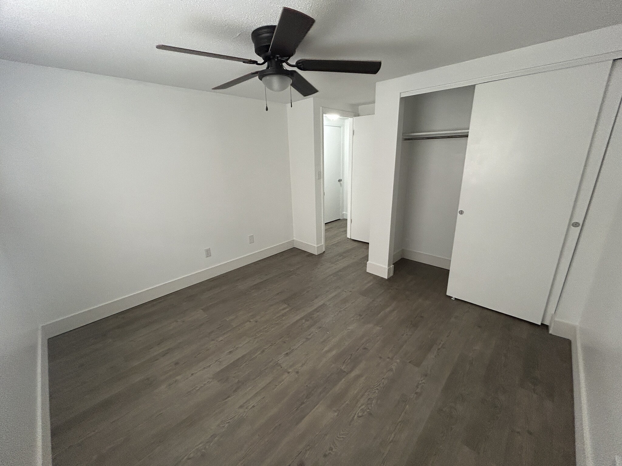 Building Photo - 5446 Lisa Cir