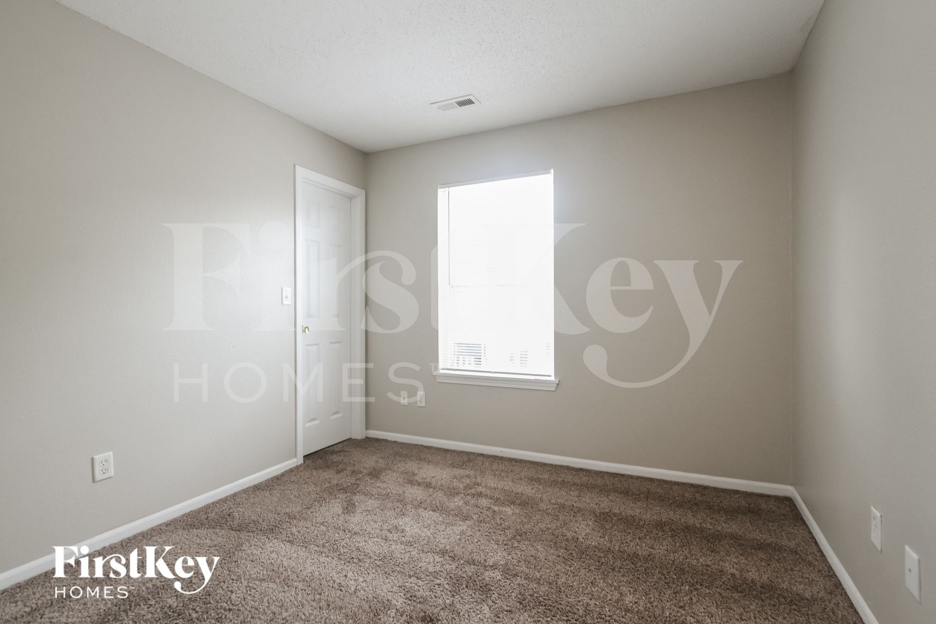 Building Photo - 6479 Hazelhatch Dr