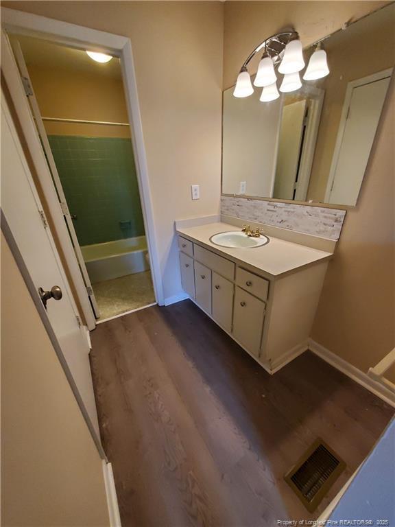 Building Photo - 4956 Fieldcrest Dr