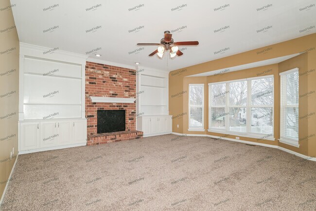 Building Photo - 1122 The Crossings Dr