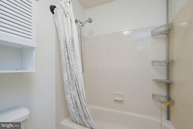 Building Photo - 9575 Donnan Castle Ct