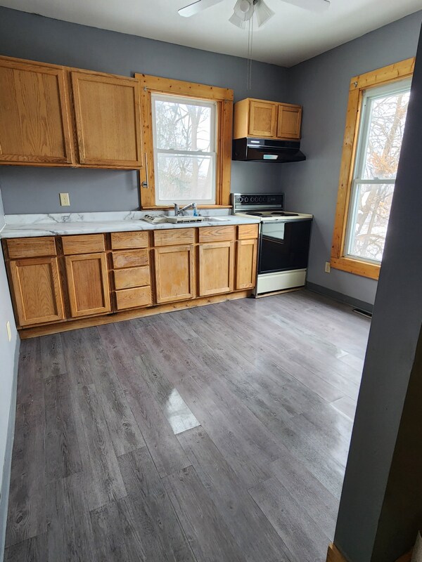 Building Photo - 1431 Scoville Ave SW