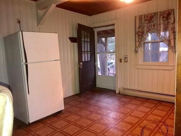 Building Photo - 22 Saumur Ln