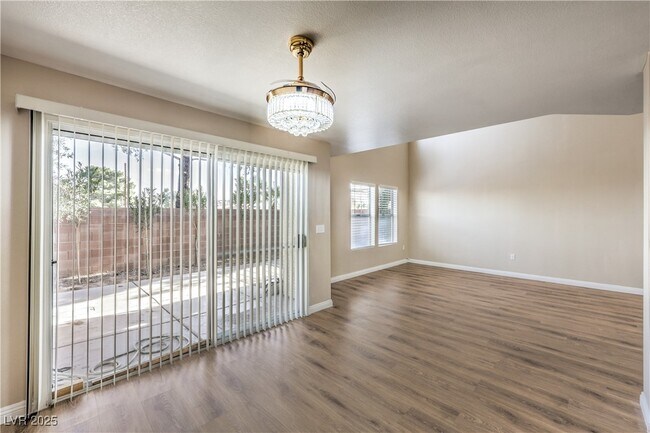 Building Photo - 1452 Rothwell Ct