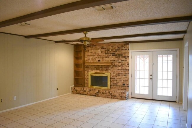 Building Photo - 3409 84th St