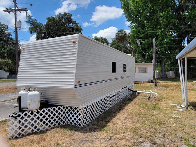 Building Photo - 6801 Alafia Dr