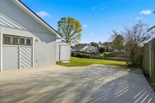 Building Photo - 212 Pheasant Run