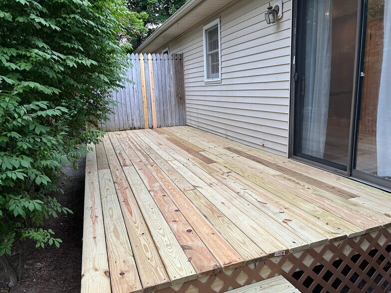 Building Photo - 9019 Saddle Horn Dr