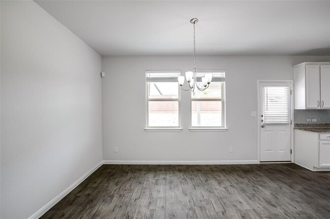 Building Photo - 100 Earl Keen St