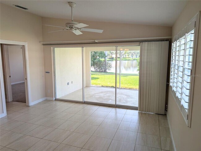 Building Photo - 5557 Avellino Pl