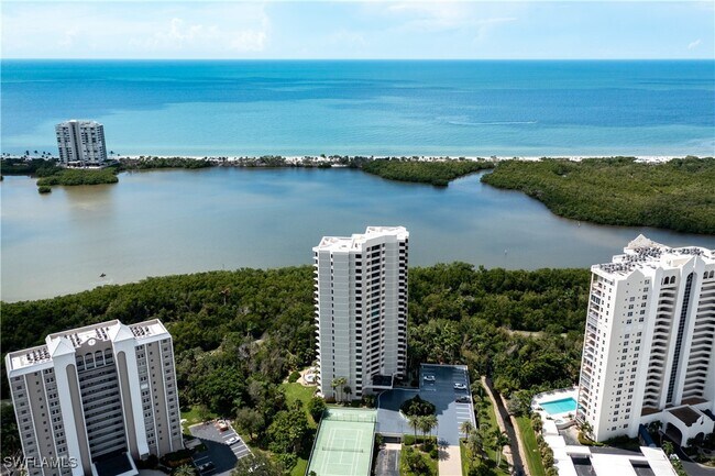 Building Photo - 5555 Heron Point Dr