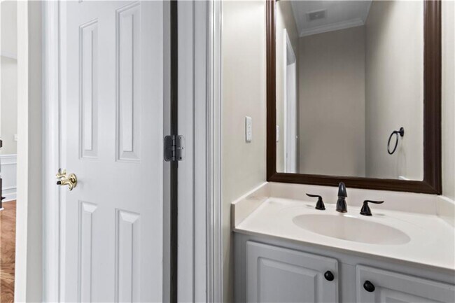 Building Photo - 408 Wellwood Way