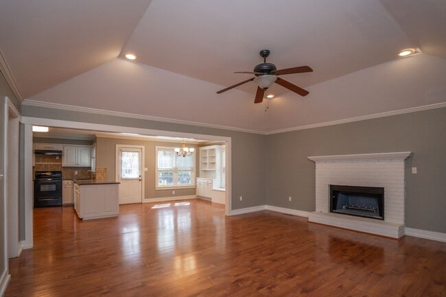 Building Photo - Adorable 3 Bedroom Sherwood Home