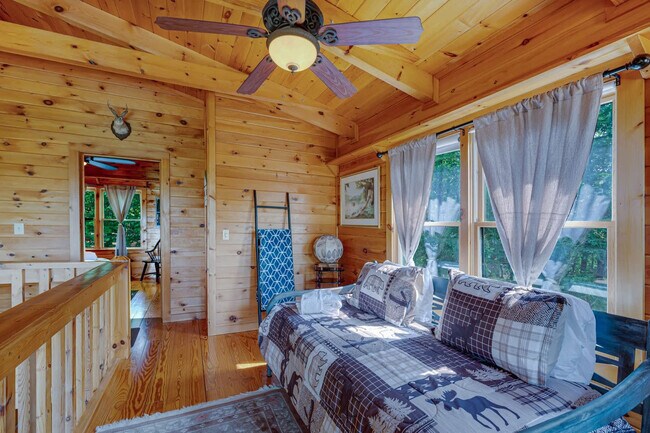 Building Photo - 150 Arrow Way