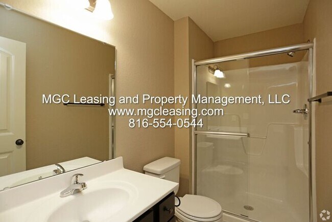 Building Photo - Discover The Possibilies of Eagle Creek Townhomes!