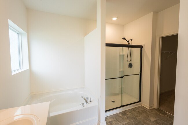 Building Photo - 5791 Mountain View Trl