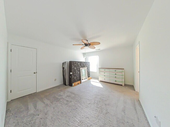 Building Photo - 5 Bedroom Home in Columbia County!