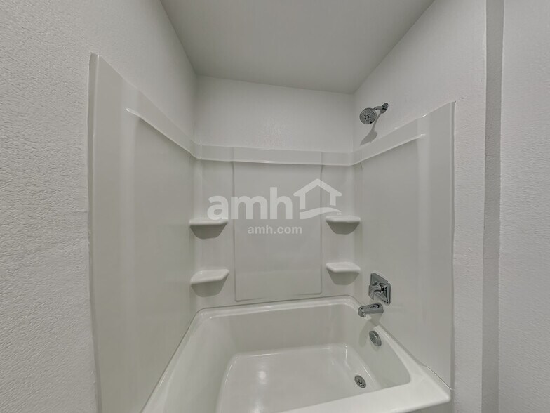 Building Photo - 17130 Puget Ave