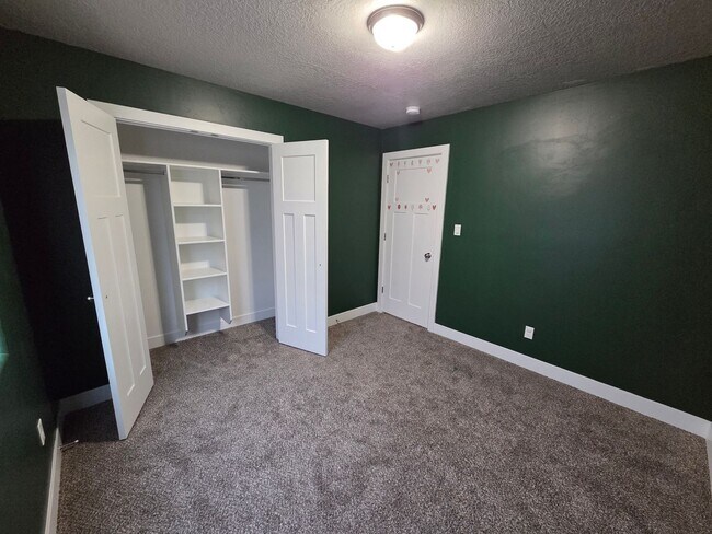Building Photo - 3127 W 1675 N